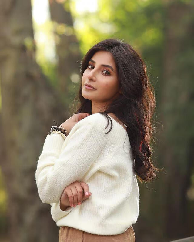 Harshita Gaur as Dimpy Pandit