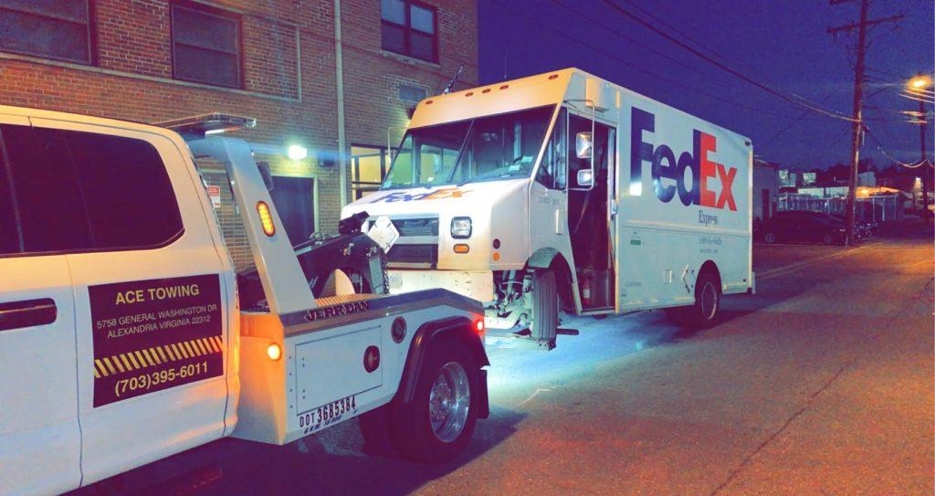 How Towing Experts Handle Electric & Hybrid Vehicle Breakdowns Safely